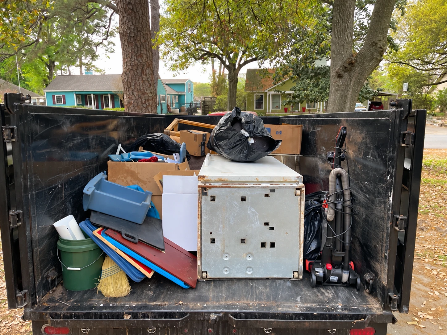 Household items and furniture loaded into a Gonzalez Services trailer